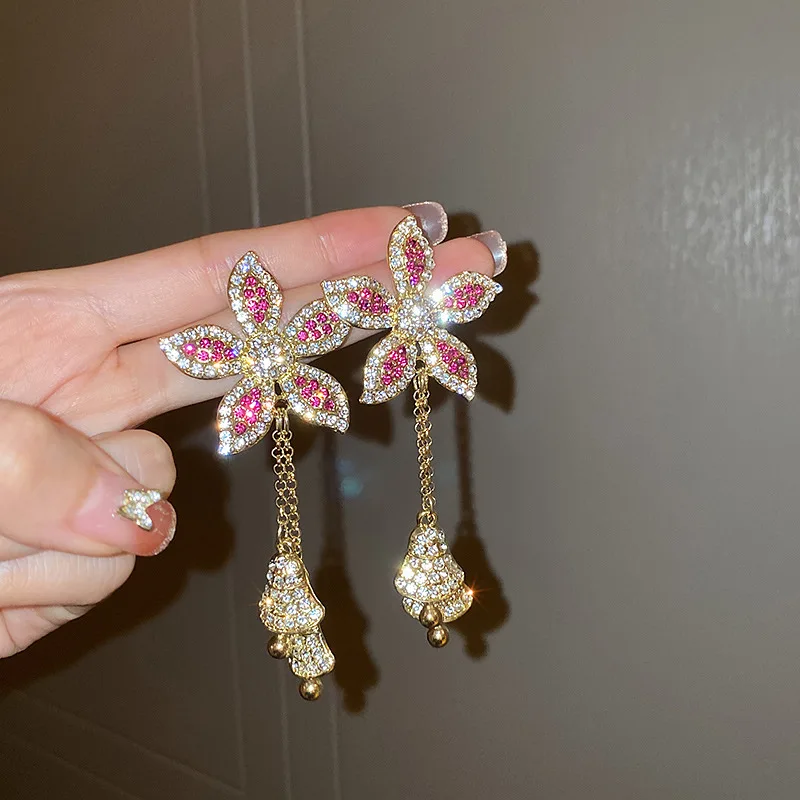 luxurious-Shine-Earrings-For-Women-Diamond-Inlay-Ruby-Big-Flower-Tassels-Small-Bell-Earrings-Exaggeration-Fashion-3